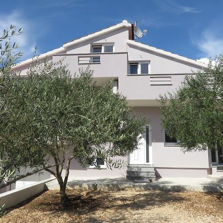 M&L Holliday Home Biograd Na Moru Eksteriør billede