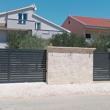 M&L Holliday Home Biograd Na Moru Eksteriør billede