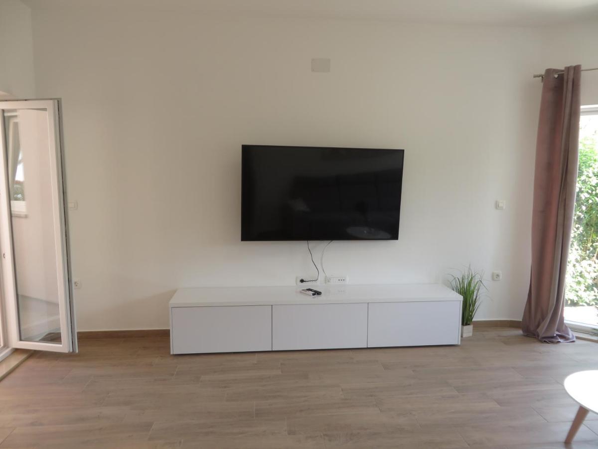 M&L Holliday Home Biograd Na Moru Eksteriør billede