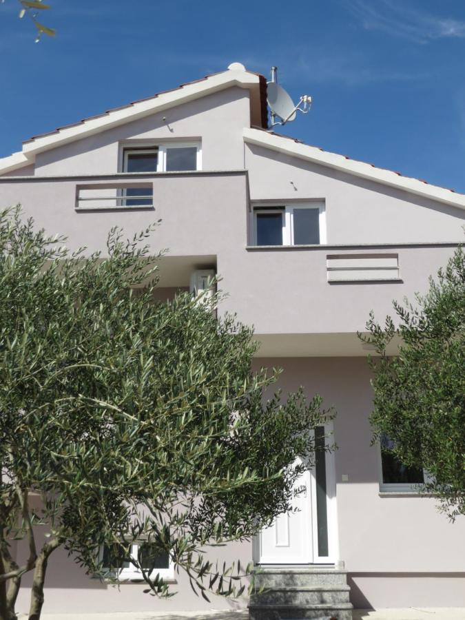 M&L Holliday Home Biograd Na Moru Eksteriør billede