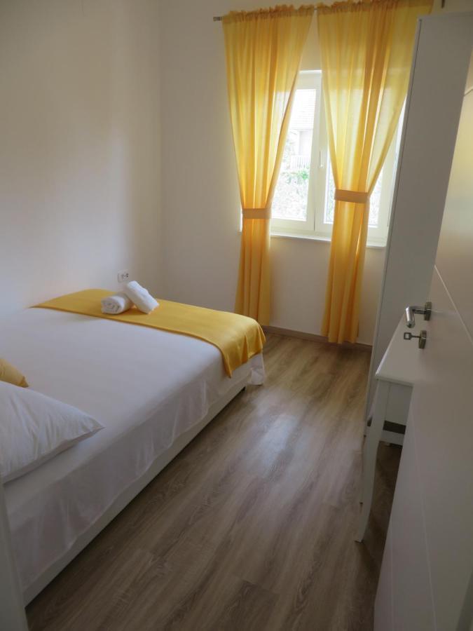 M&L Holliday Home Biograd Na Moru Eksteriør billede